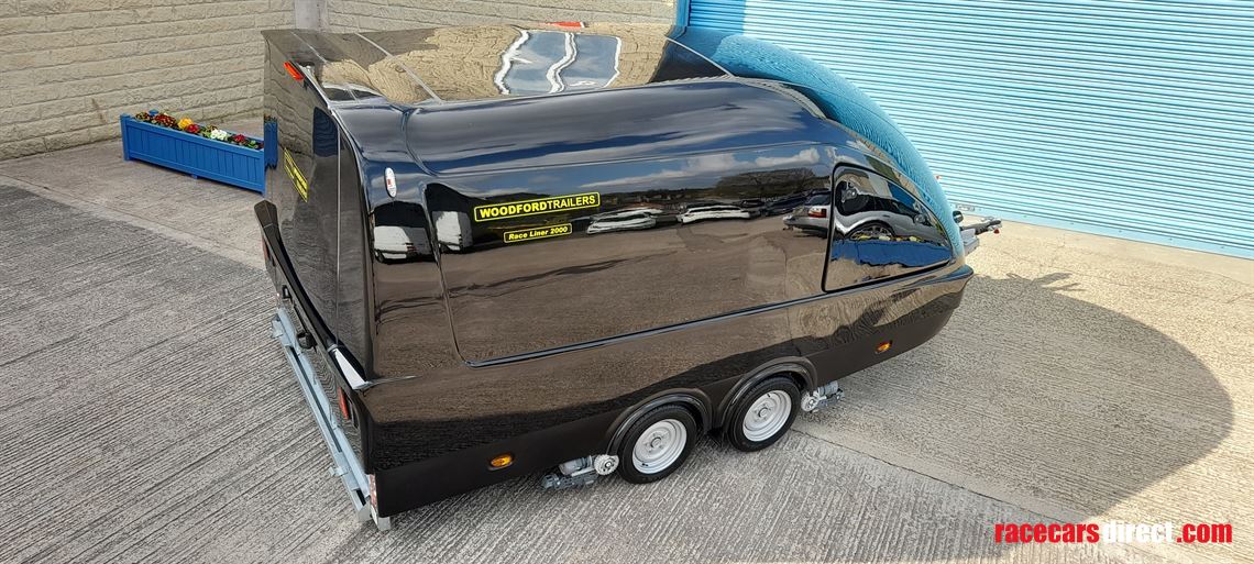 woodford-rl2000-covered-race-car-transporter