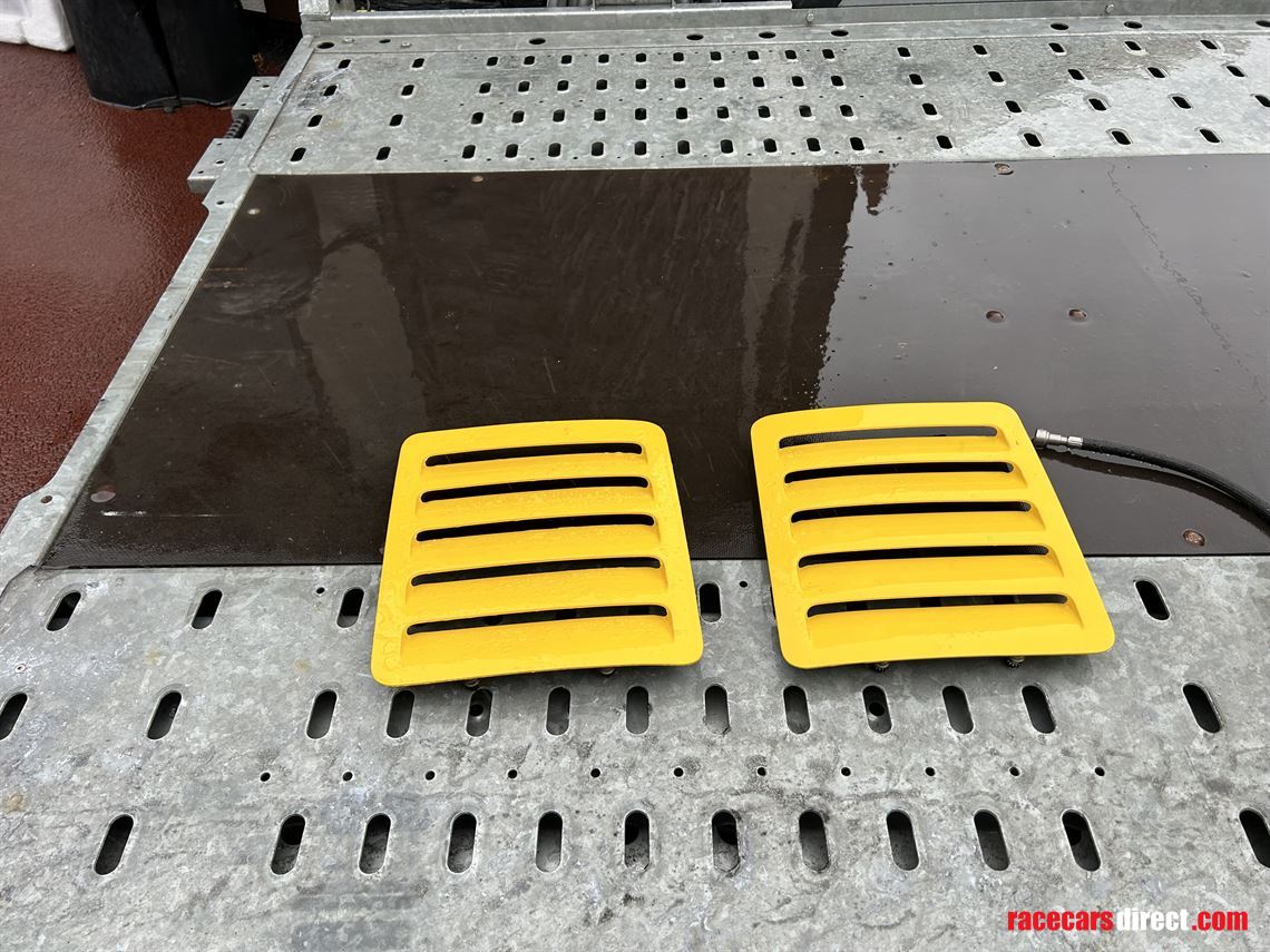 air-intake-and-wing-vents