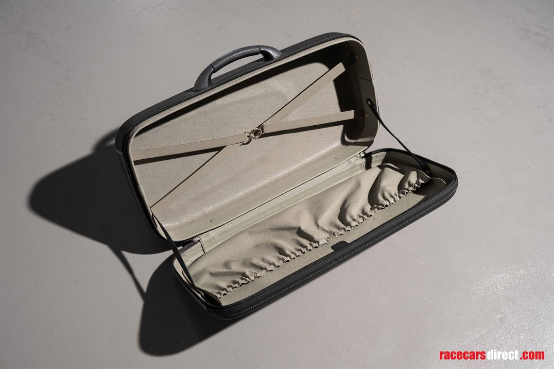 ferrari-612-scaglietti-luggage