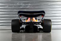 red-bull-rb18-display-model-verstappen-half-s