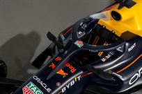 red-bull-rb18-display-model-verstappen-half-s