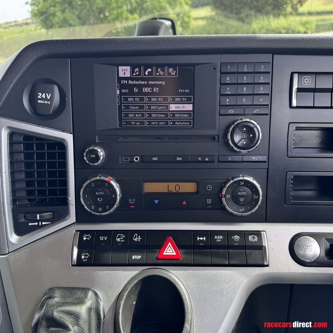 merecedes-giga-space-on-ali-wheels-and-super