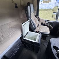 merecedes-giga-space-on-ali-wheels-and-super