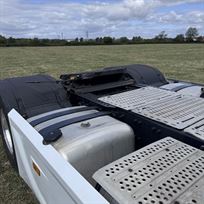 merecedes-giga-space-on-ali-wheels-and-super