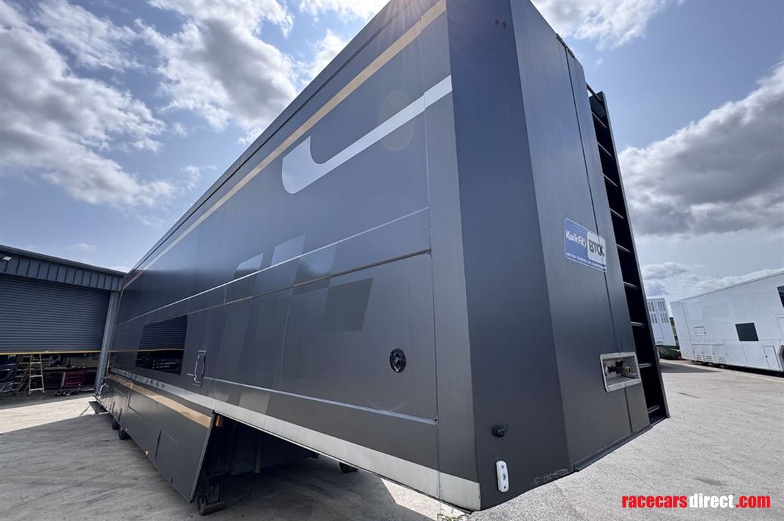 sold-25825-2-car-transporter-with-living