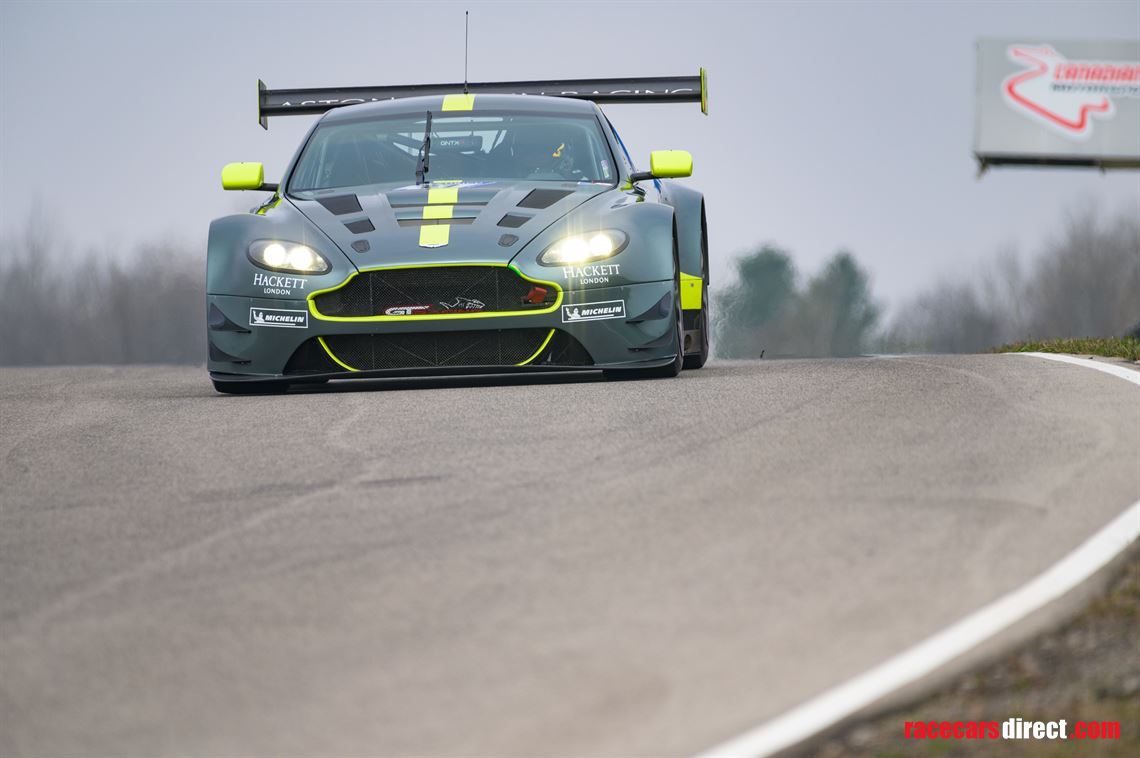aston-martin-vantage-v12-gt3