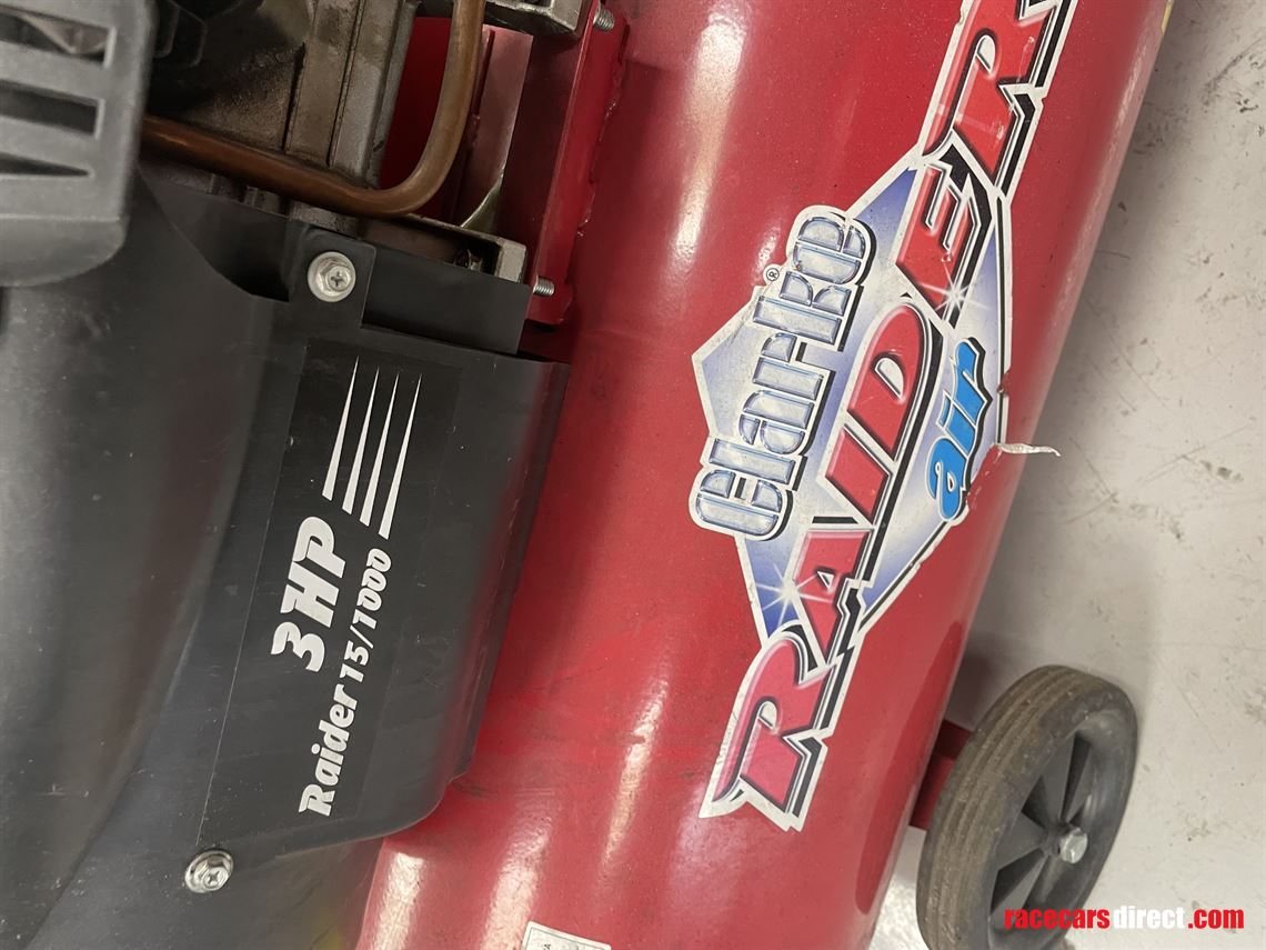 clarke-raider-151050-100-litre-145cfm-3hp