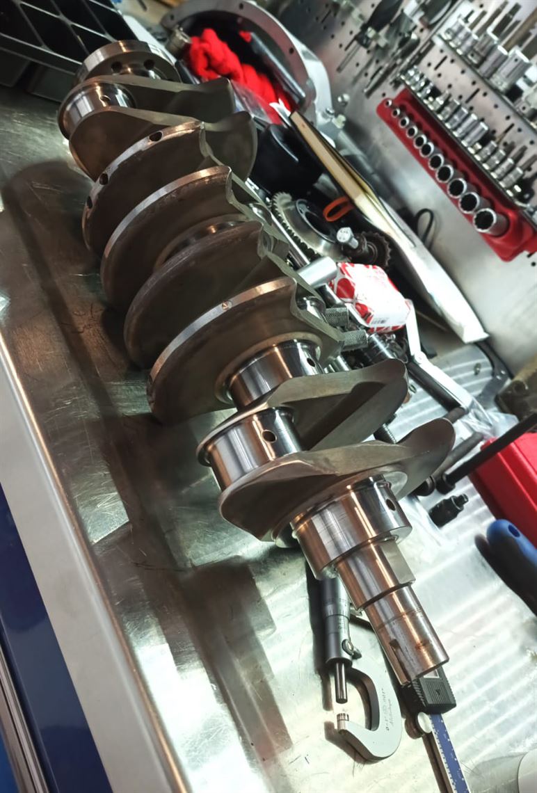 23l-vauxhall-c20xe-petrol-injected-redtop-eng