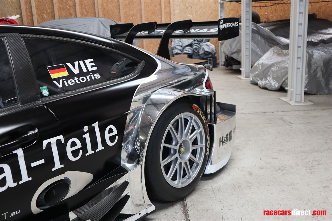 mercedes-benz-c63-amg-coupe-dtm-chassis-001-y