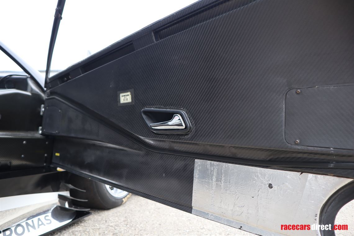 mercedes-benz-c63-amg-coupe-dtm-chassis-001-y