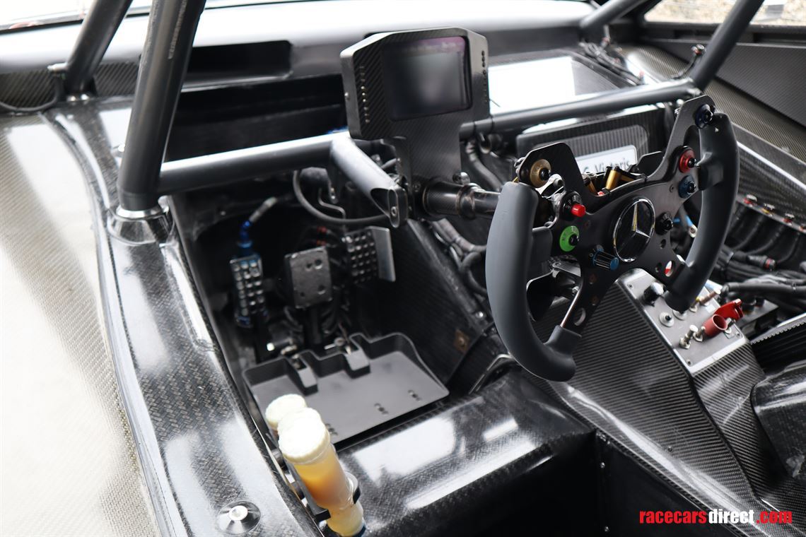 mercedes-benz-c63-amg-coupe-dtm-chassis-001-y