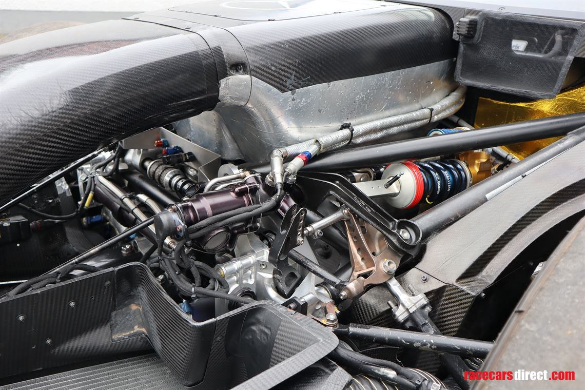 mercedes-benz-c63-amg-coupe-dtm-chassis-001-y