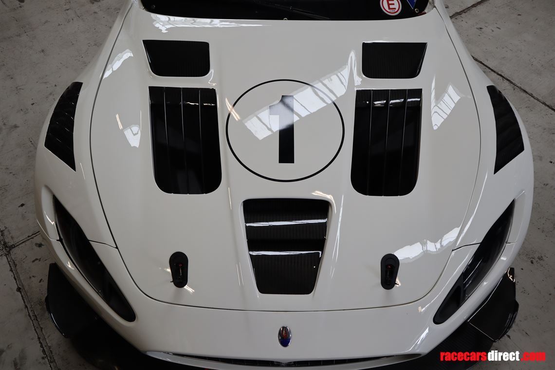 2013-maserati-granturismo-mc-gt3