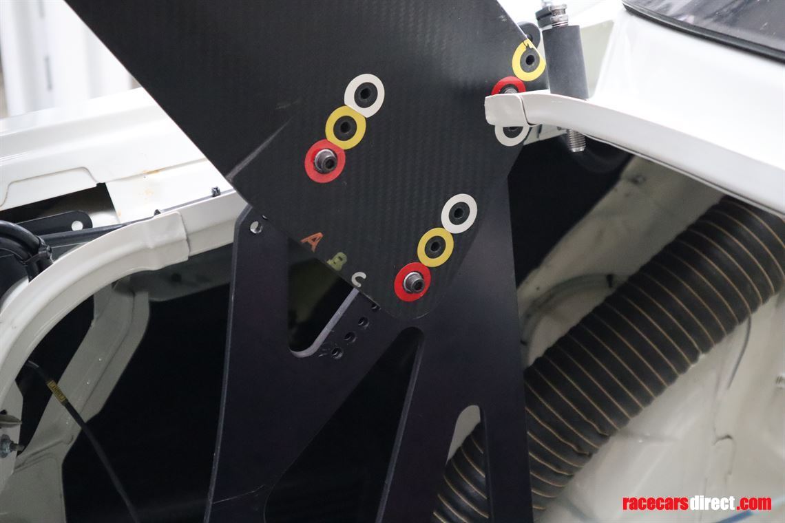 2013-maserati-granturismo-mc-gt3