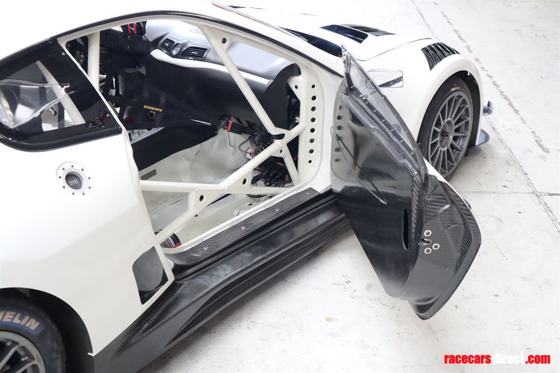 2013-maserati-granturismo-mc-gt3