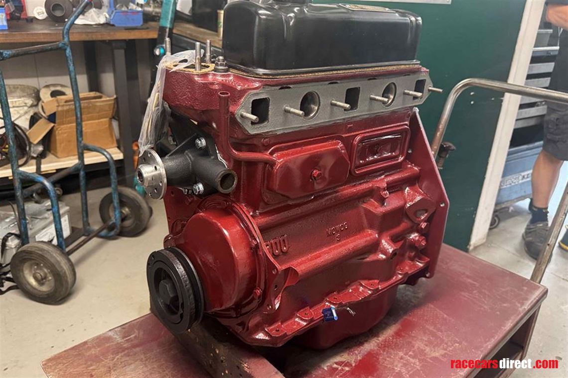 mgb-rebuilt-race-engine-fia-1850cc-scrutineer