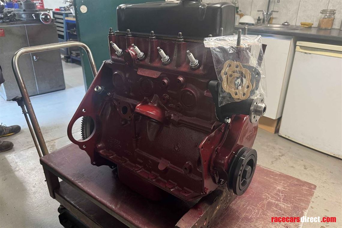 mgb-rebuilt-race-engine-fia-1850cc-scrutineer