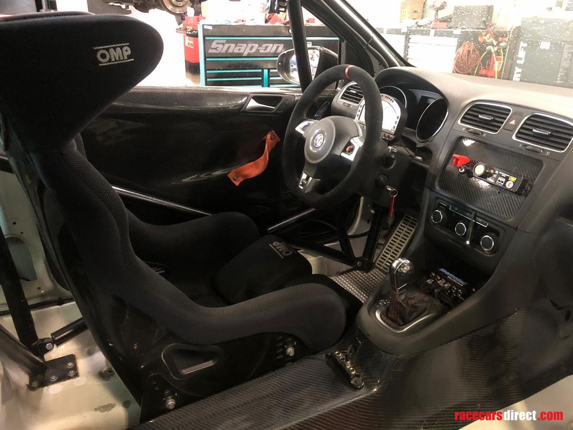 vw-golf-vi-cup-vw-castrol-race-series