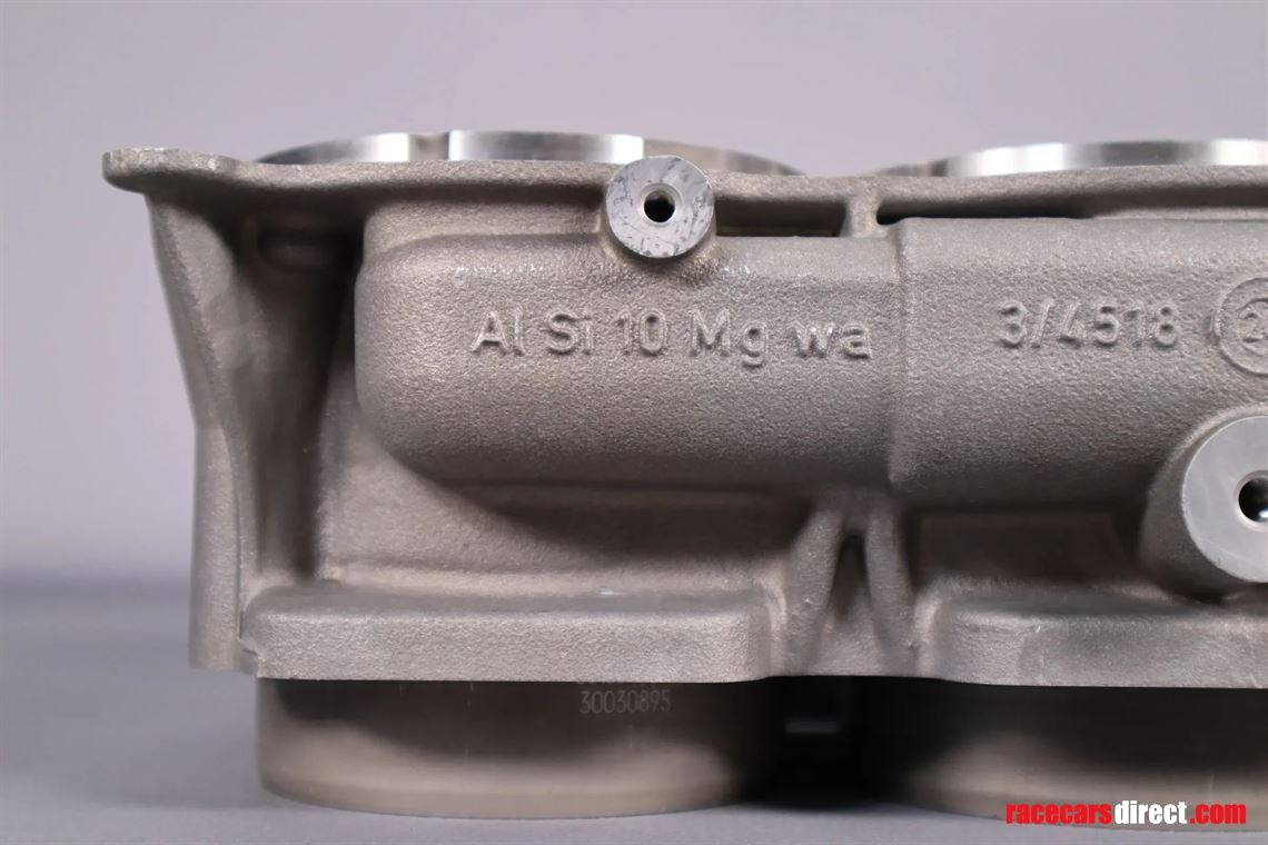 porsche-996-gt3-rs-set-of-waterboxes-pistons