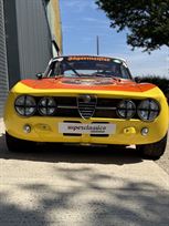 spectacular-alfa-romeo-giulia-gtam