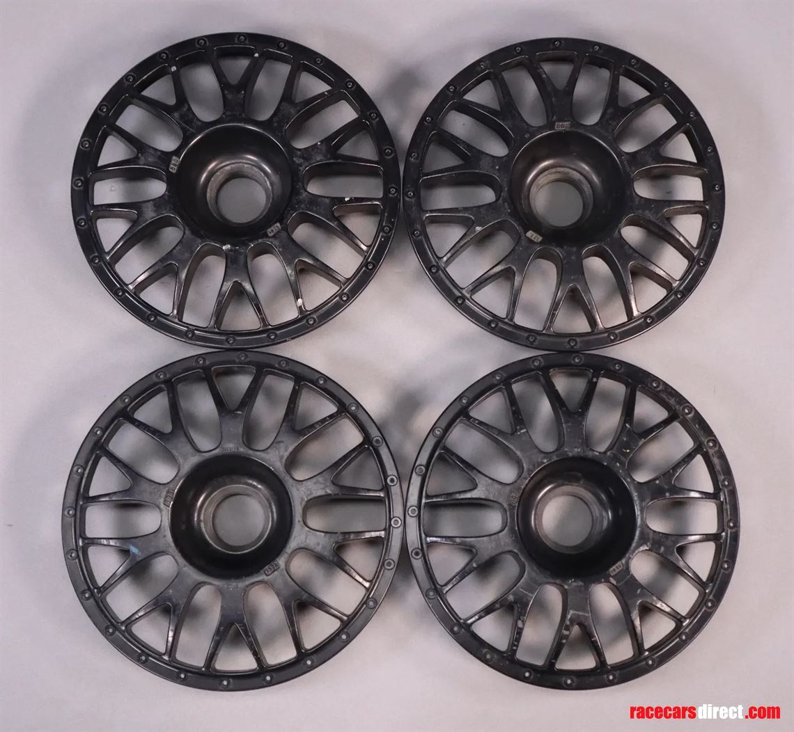 mclaren-f1-gtr-inner-wheel-stars-for-three-pi