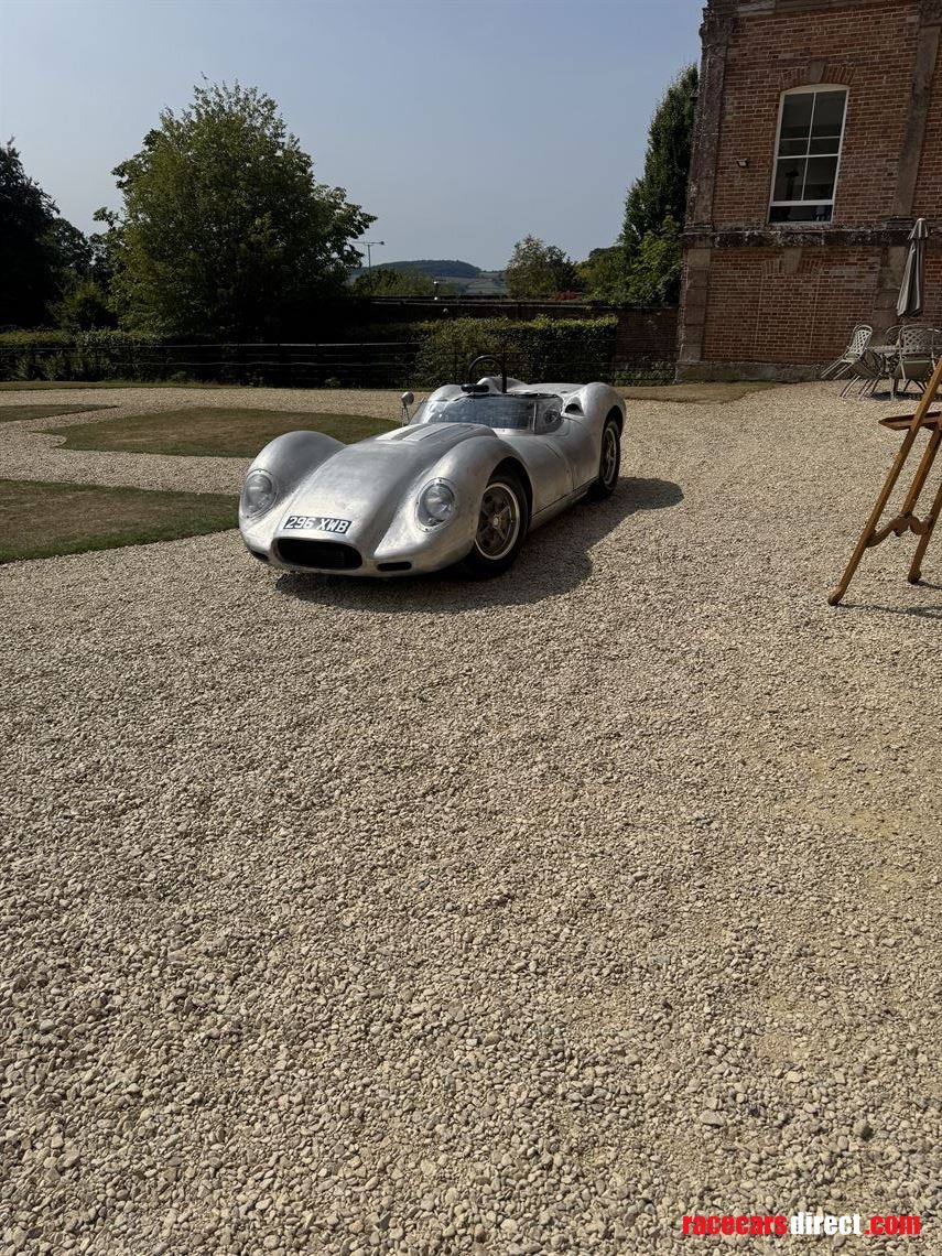 lister-knobbly-jaguar