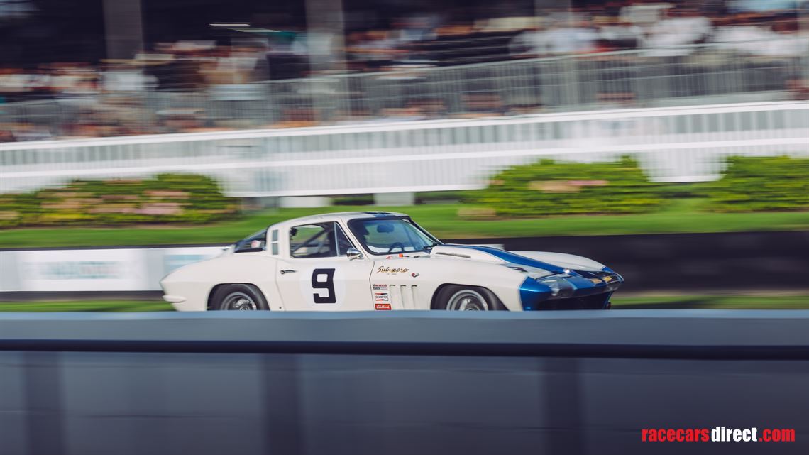 corvette-stingray-1965