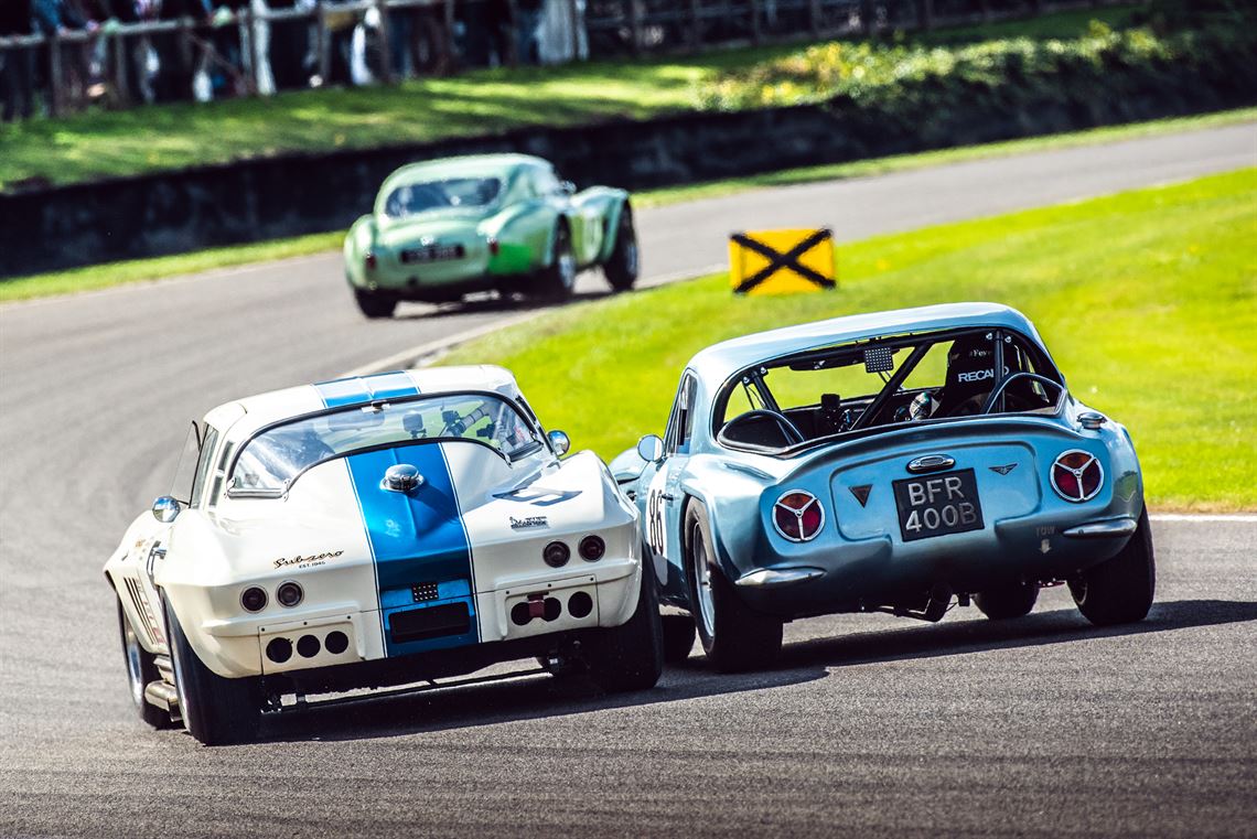 corvette-stingray-1965