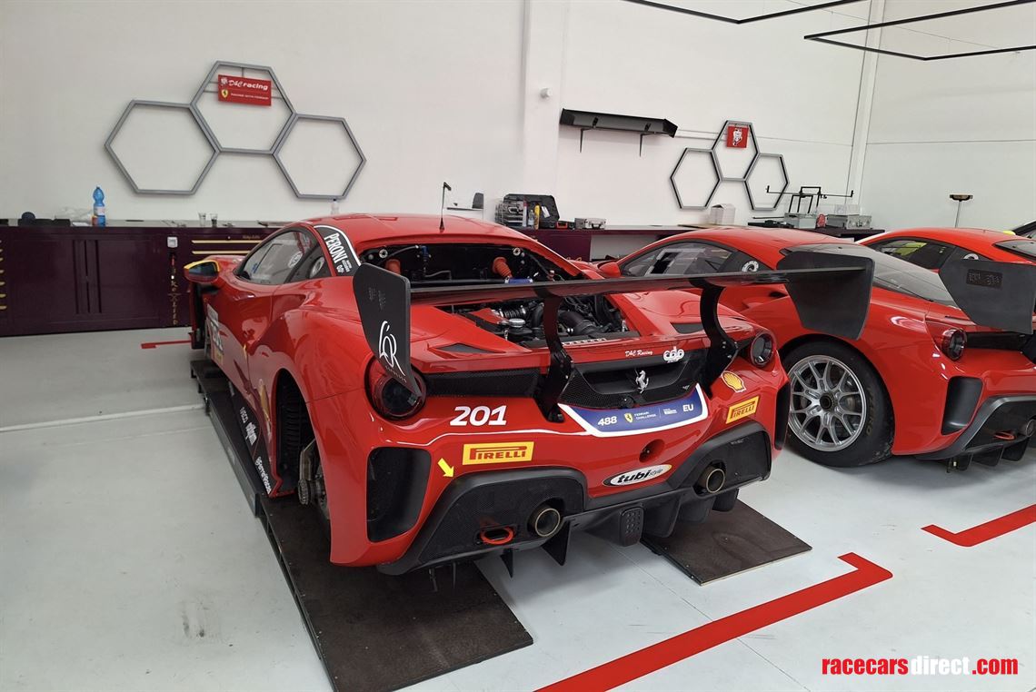 ferrari-488-evo-challenge-world-champion-24