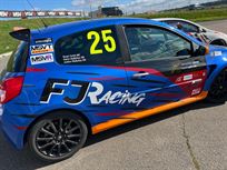 reduced-renault-clio-197-race-car