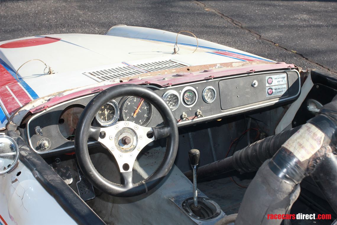 datsun-srl311-2000-roadster