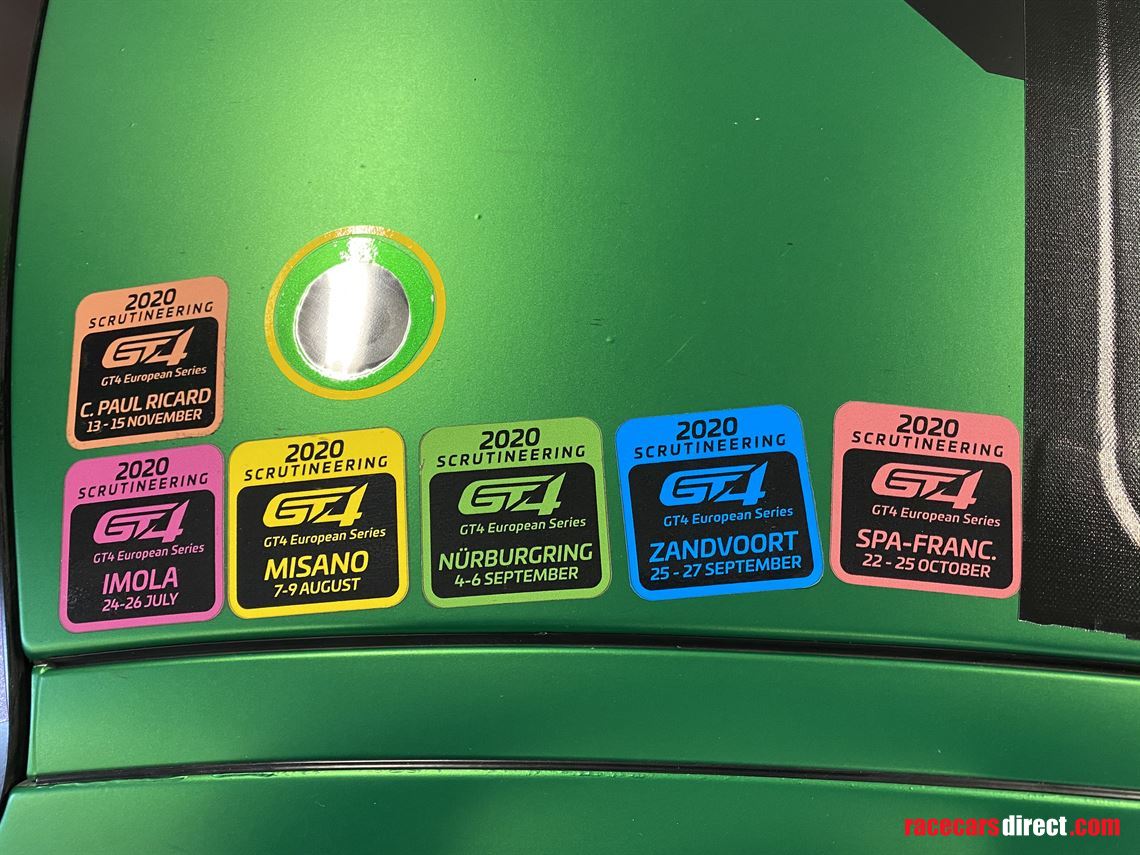 2018-mercedes-benz-amg-gt4