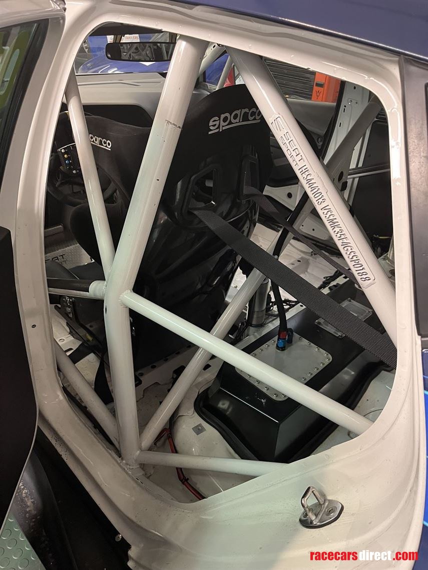 seat-cupra-tcr-2018-sequential-race-car