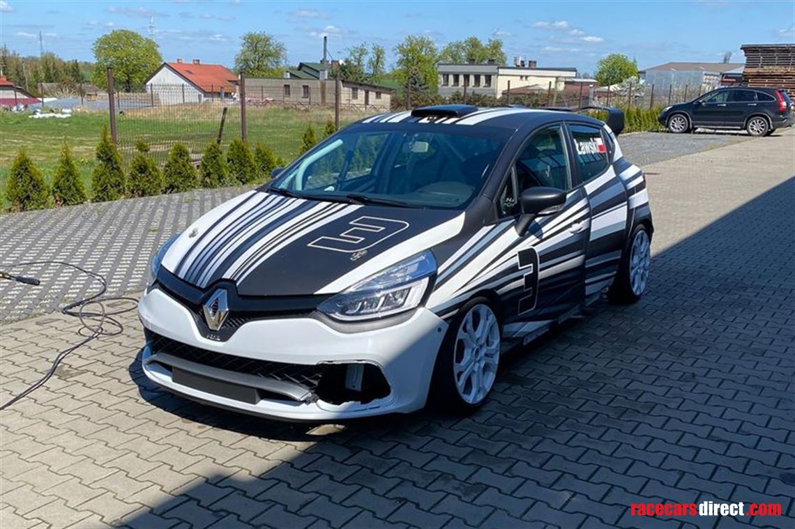 sold-clio-iv-cup-wheels-and-car-parts