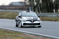 sold-clio-iv-cup-wheels-and-car-parts
