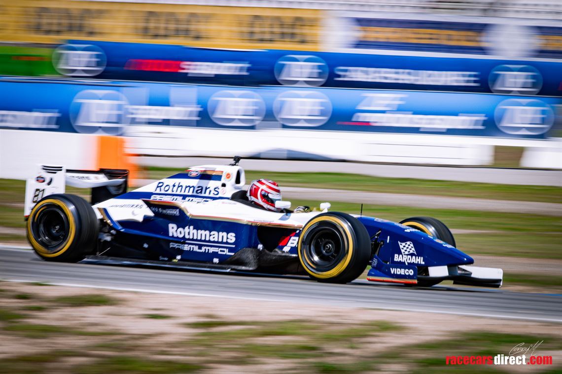 Racecarsdirect.com - Dallara GP2 2005