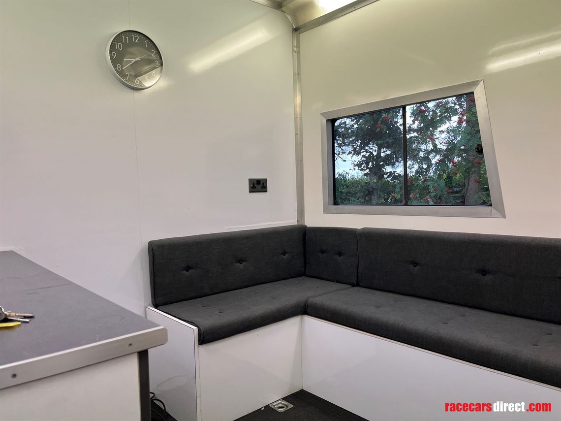 merceded-atego-18t-rigid-race-transporter