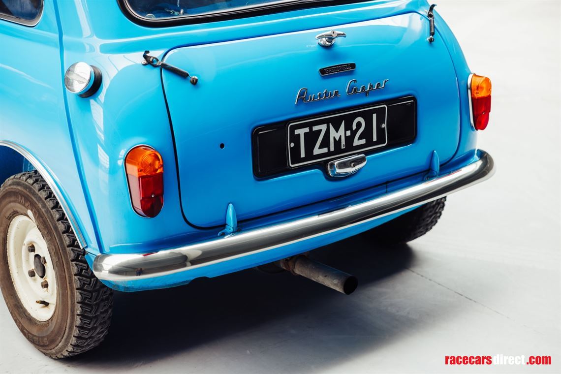 1965-mini-cooper-fia-rally-car