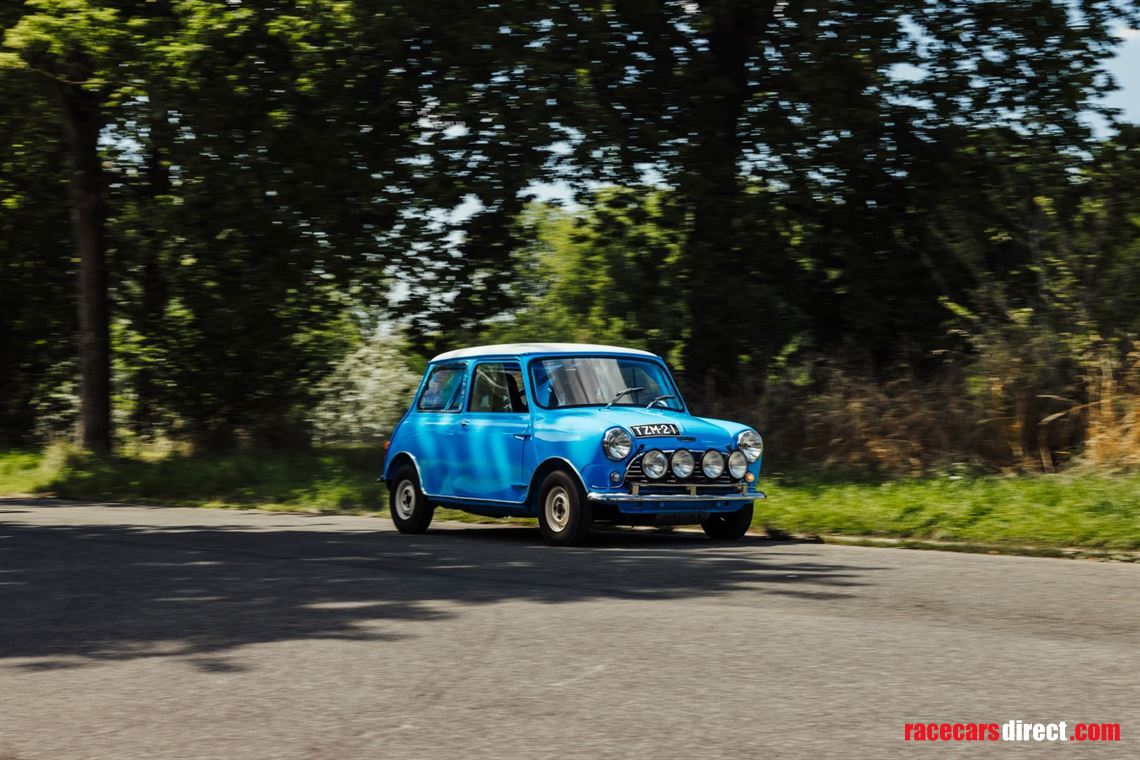 1965-mini-cooper-fia-rally-car