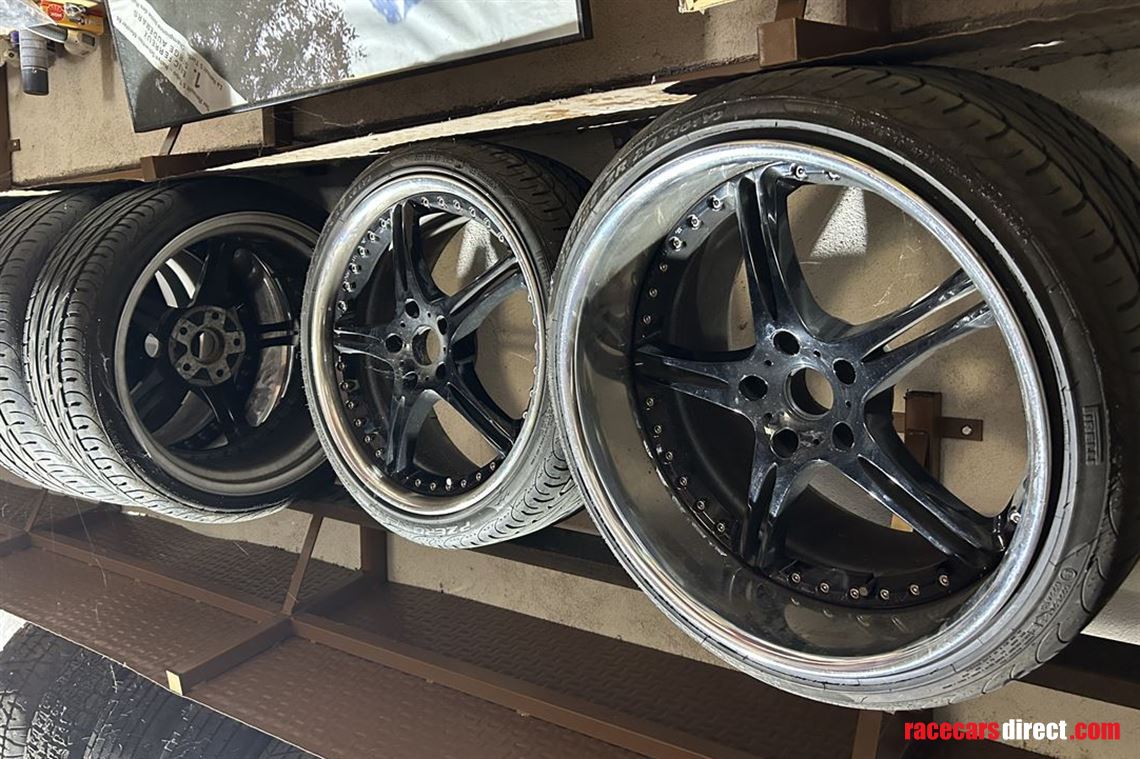 1-full-set-of-wheels-tyres