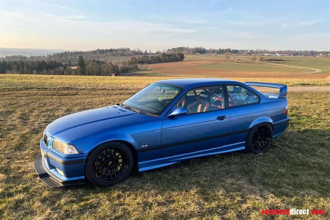 bmw-m3-e36-32l-coupe-s50b32