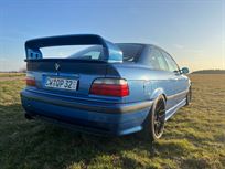 bmw-m3-e36-32l-coupe-s50b32