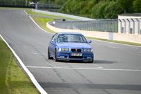 bmw-m3-e36-32l-coupe-s50b32