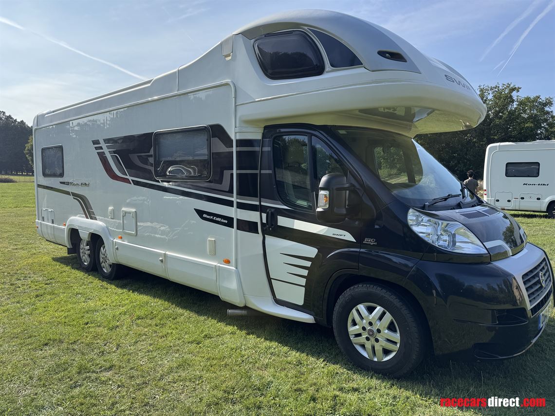 swift-kontiki-649-black-edition-motorhome