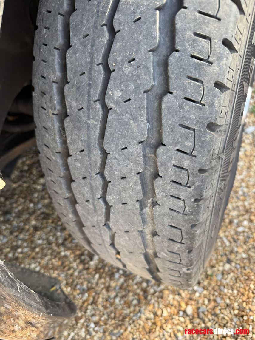 swift-kontiki-649-black-edition-motorhome