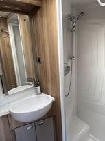 swift-kontiki-649-black-edition-motorhome