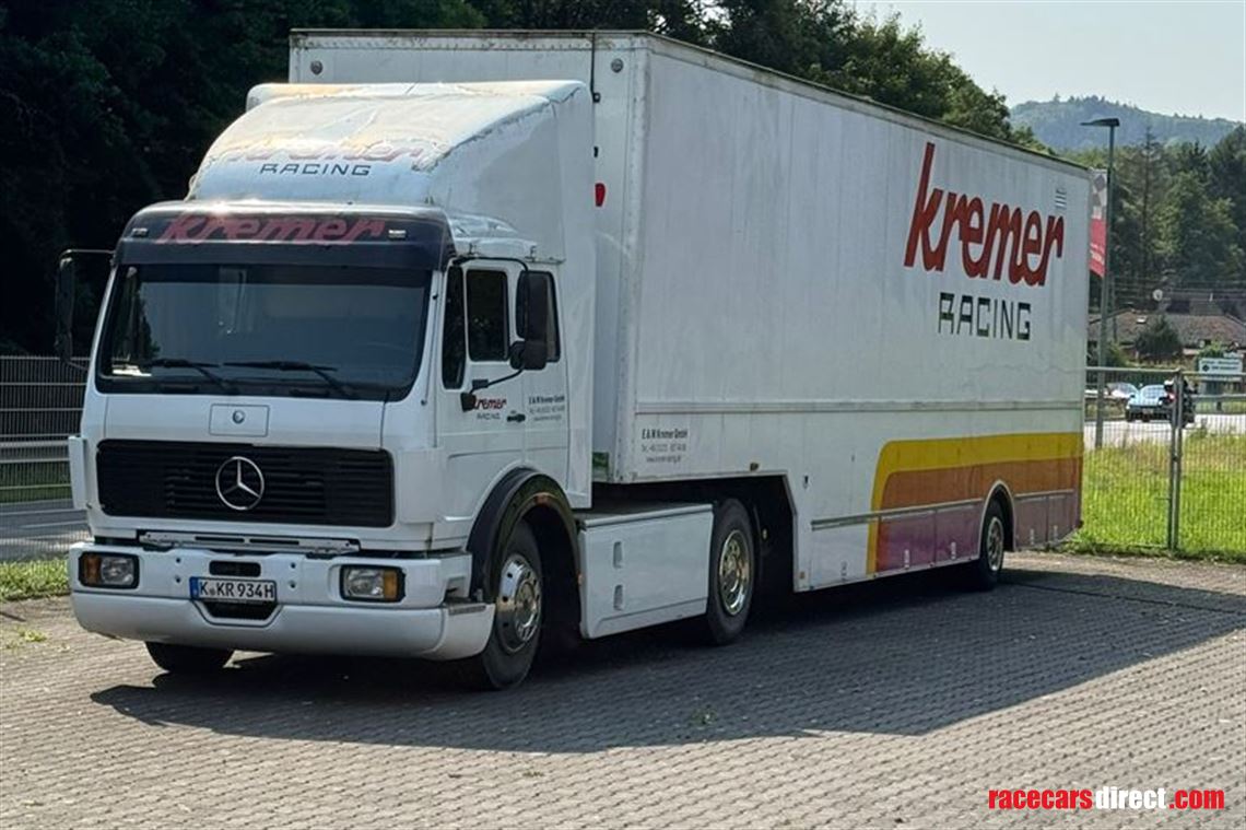 historic-mercedes-benz-race-truck---kremer-ra