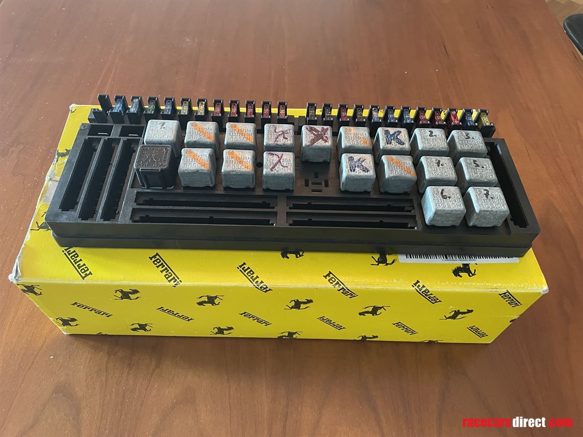 ferrari-f40-fuse-board