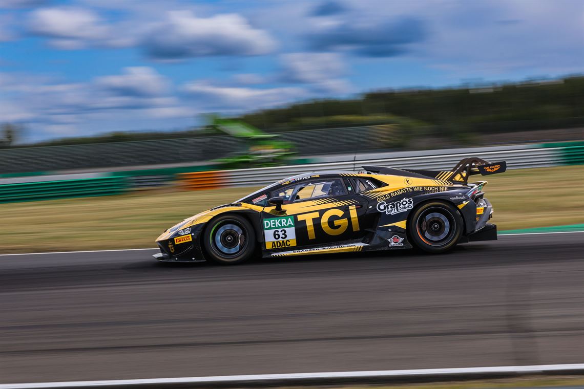 2023-original-lamborghini-huracan-gt3-evo2