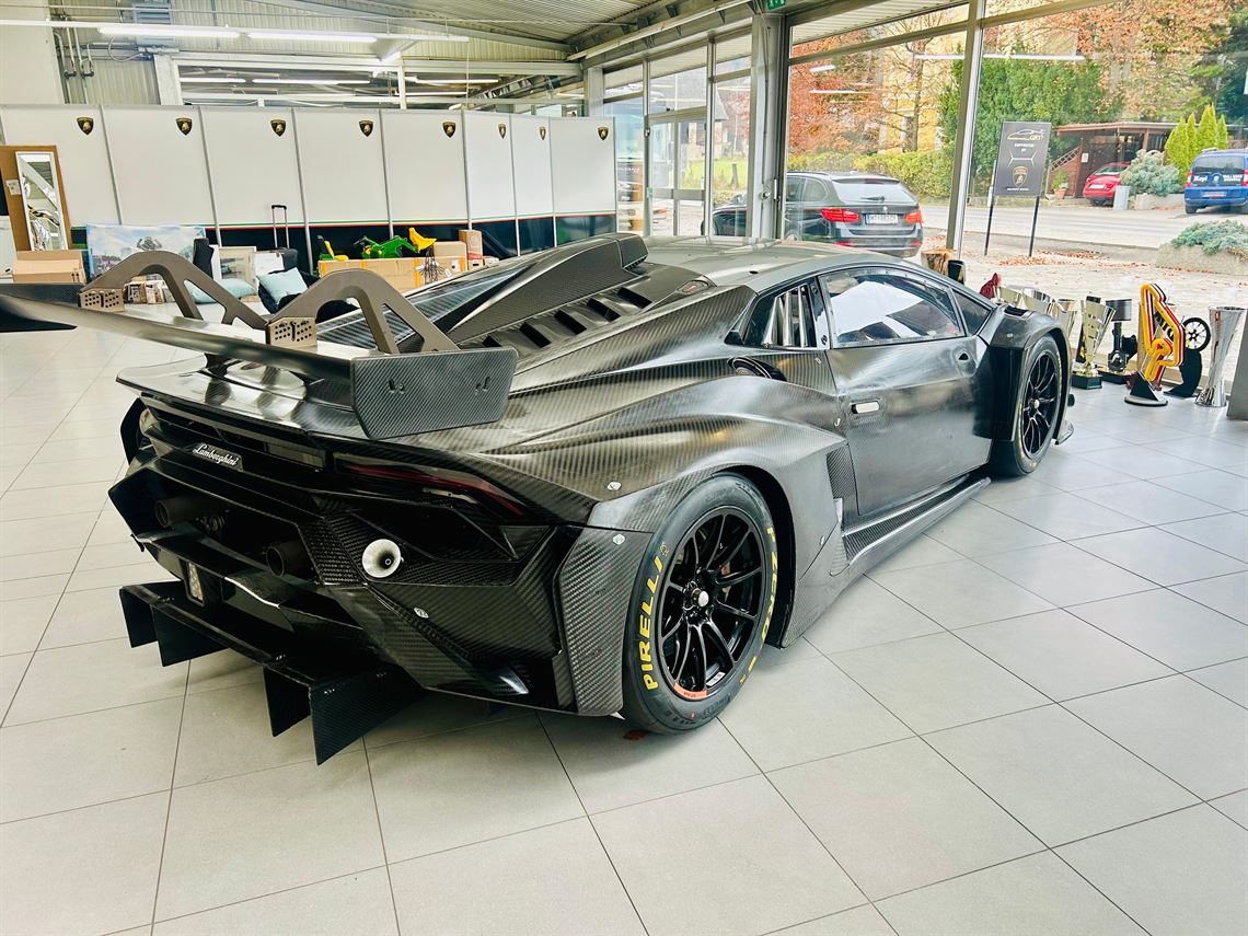 2023-original-lamborghini-huracan-gt3-evo2